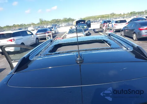 2016 Cadillac Srx Luxury Collection z USA, uszkodzony, nr VIN 3GYFNBE37GS533681